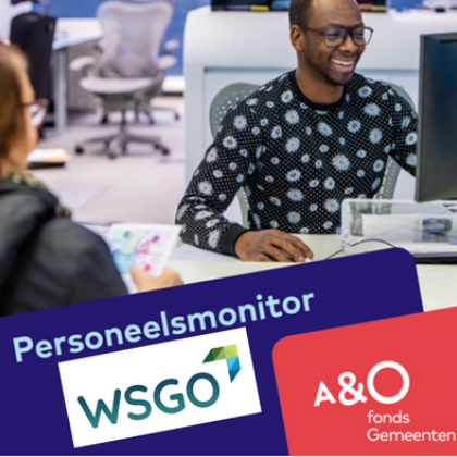 2 personen op kantoor met de tekst Personeelsmonitor WSGO & A&O fonds 
